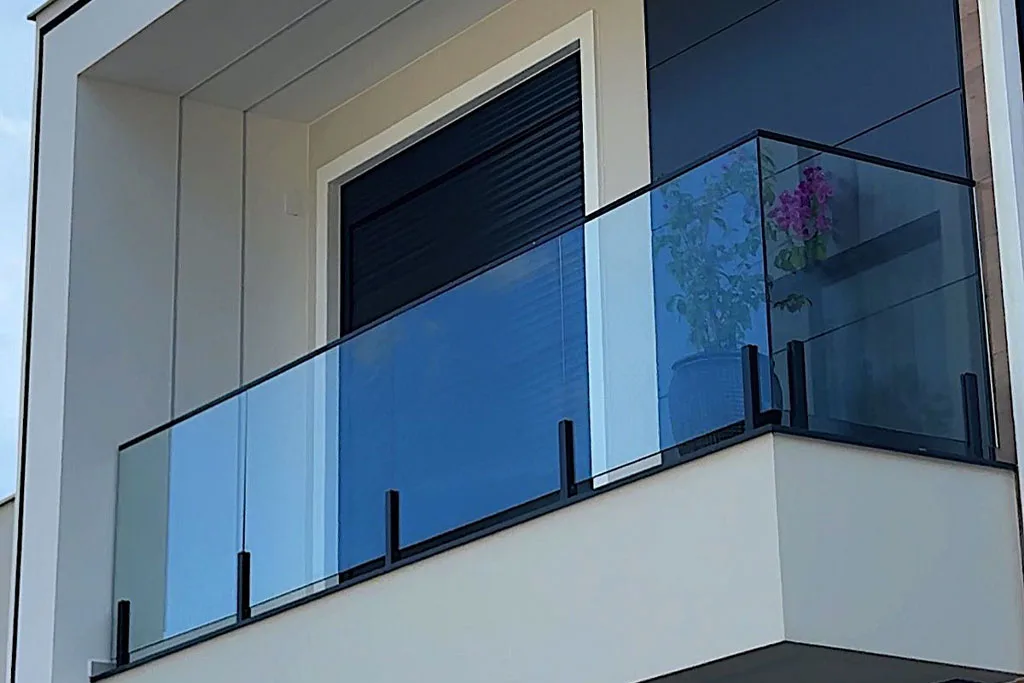 Glass-Railing-System